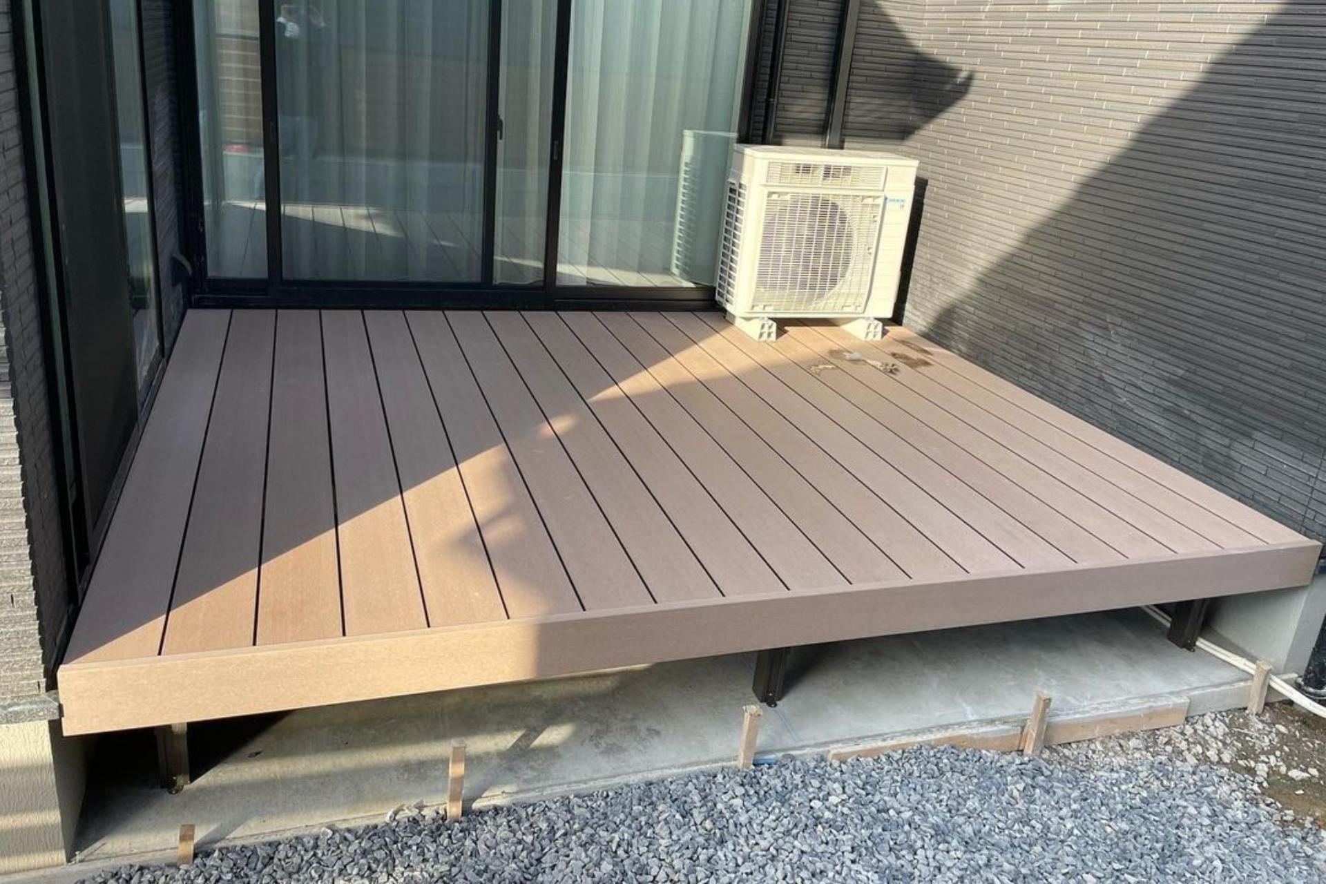 ウッドデッキの画像